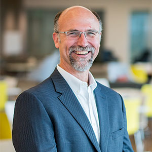 Eric Bibelnieks headshot